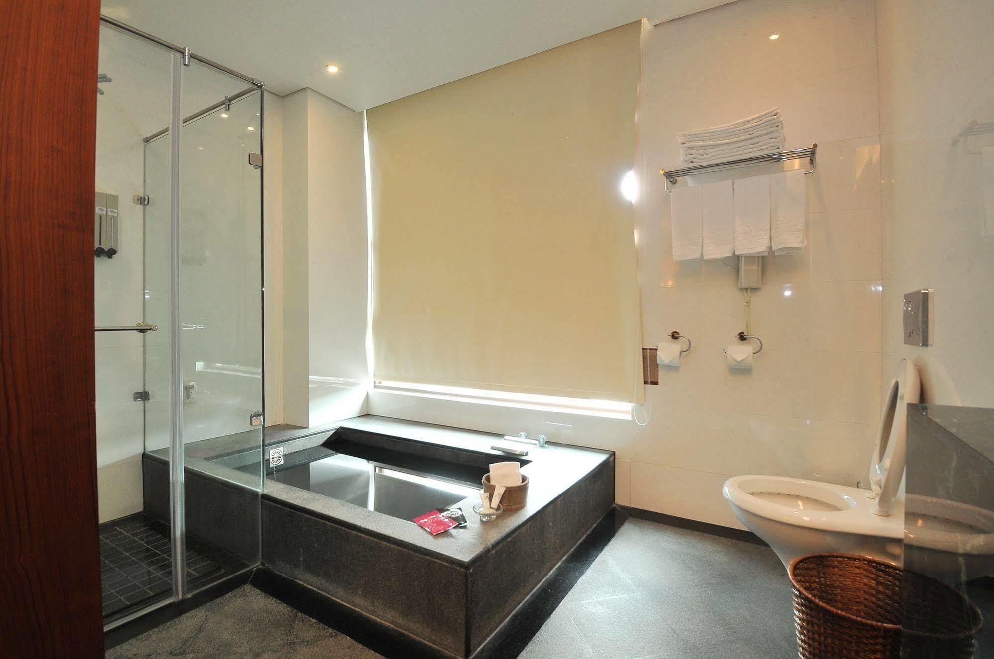 Crownshine Resort Jiaoxi Extérieur photo